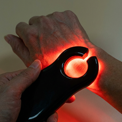 VeinHunter Vein Finder highlighting veins beneath the skin using transillumination technology